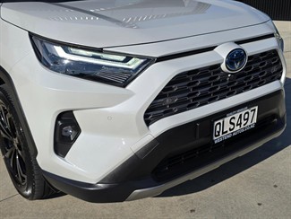 2024 Toyota Rav4 - Thumbnail