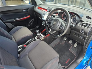 2023 Suzuki Swift - Thumbnail