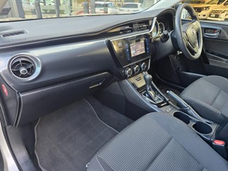 2017 Toyota Corolla - Thumbnail