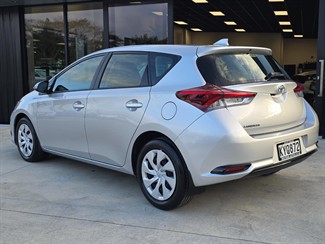 2017 Toyota Corolla - Thumbnail