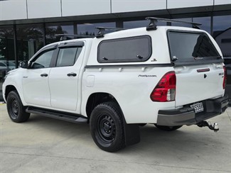 2020 Toyota Hilux - Thumbnail