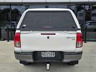 2020 Toyota Hilux - Thumbnail