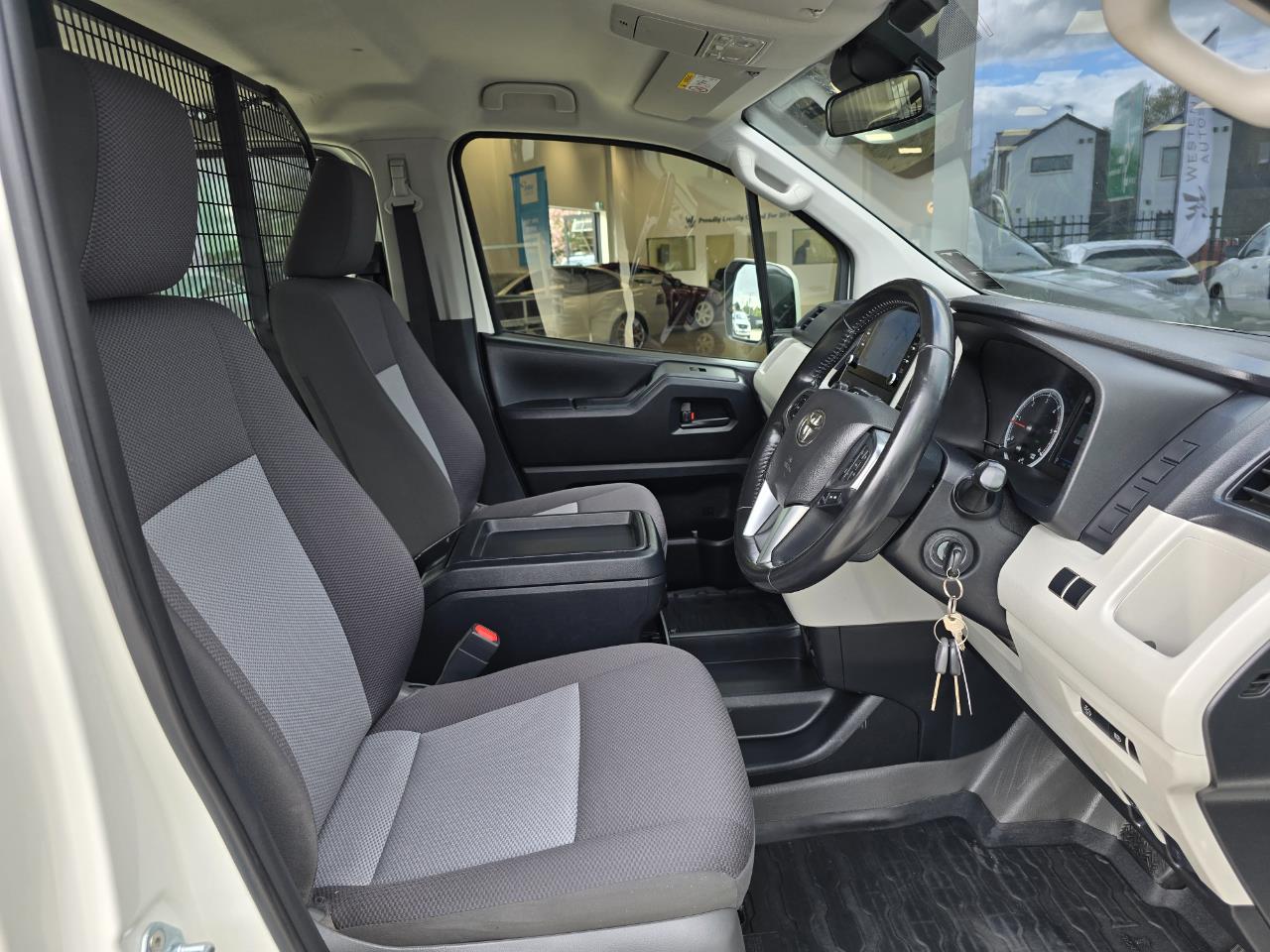 2022 Toyota Hiace