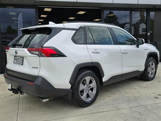 2022 Toyota Rav4 - Thumbnail