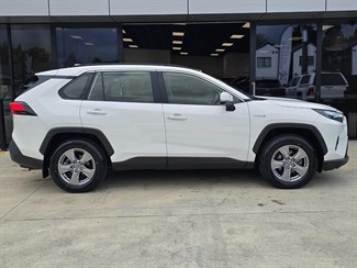 2022 Toyota Rav4 - Thumbnail