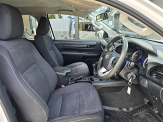2017 Toyota Hilux - Thumbnail