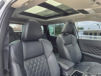 2022 Mitsubishi Outlander - Thumbnail