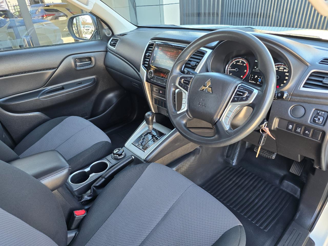 2022 Mitsubishi Triton