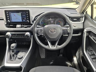2021 Toyota RAV4 - Thumbnail
