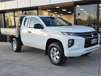 2020 Mitsubishi Triton - Thumbnail