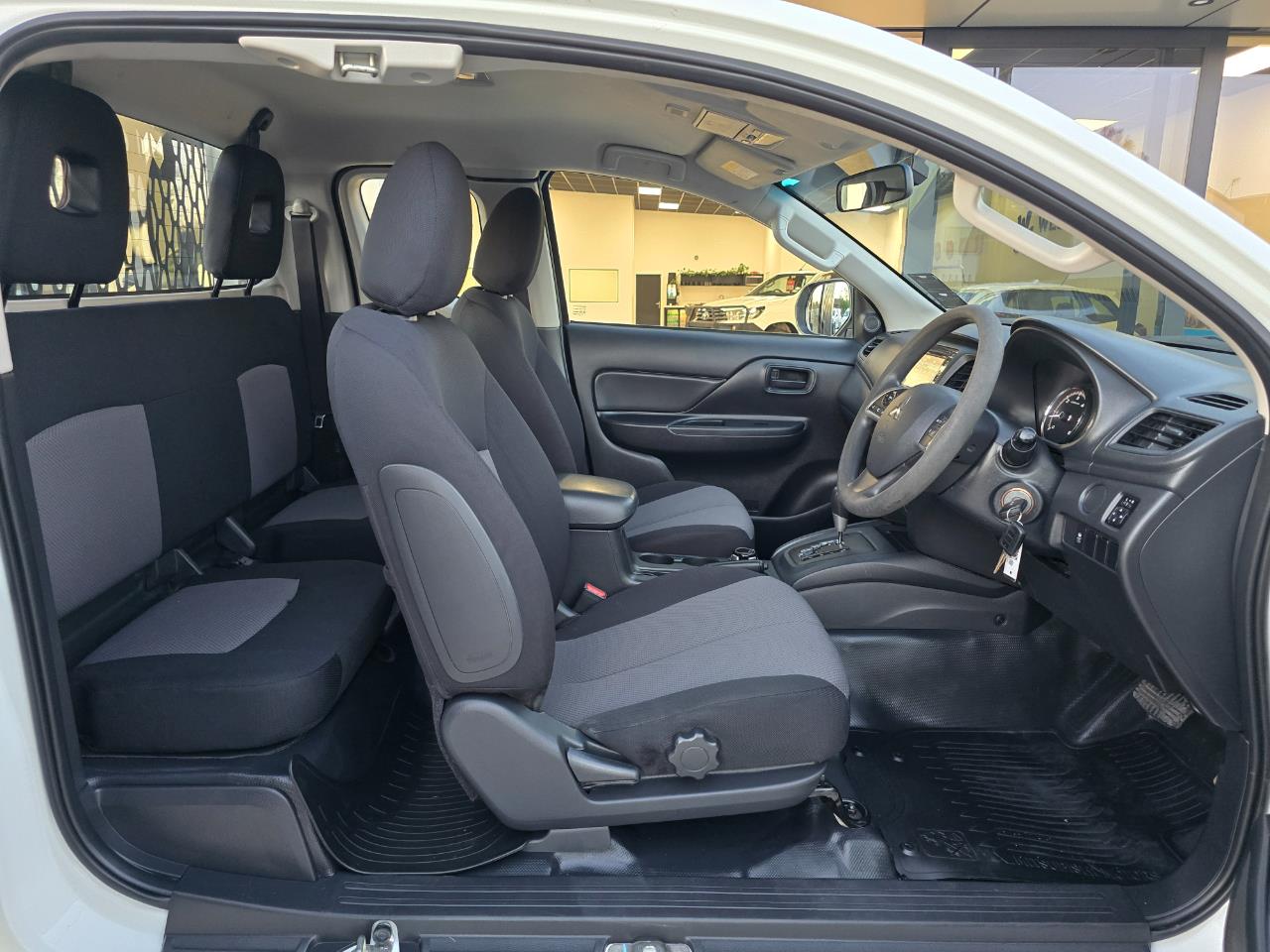 2020 Mitsubishi Triton