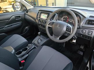 2020 Mitsubishi Triton - Thumbnail