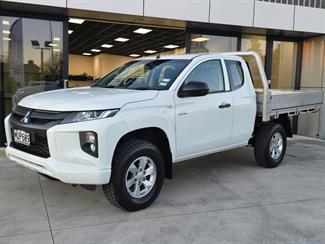2020 Mitsubishi Triton - Thumbnail