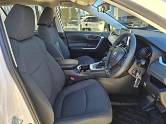 2019 Toyota Rav4 - Thumbnail