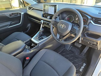 2019 Toyota Rav4 - Thumbnail