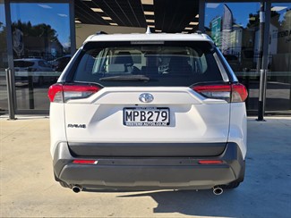 2019 Toyota Rav4 - Thumbnail