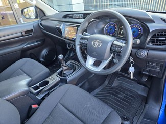 2020 Toyota Hilux - Thumbnail