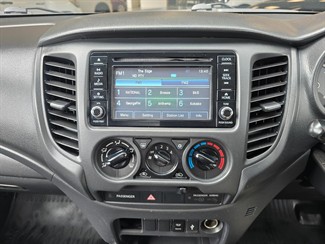 2021 Mitsubishi Triton - Thumbnail