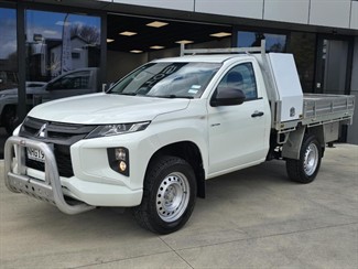 2021 Mitsubishi Triton - Thumbnail