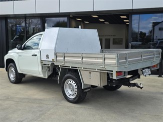 2021 Mitsubishi Triton - Thumbnail