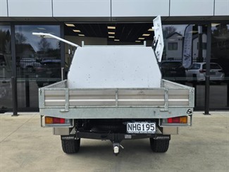 2021 Mitsubishi Triton - Thumbnail