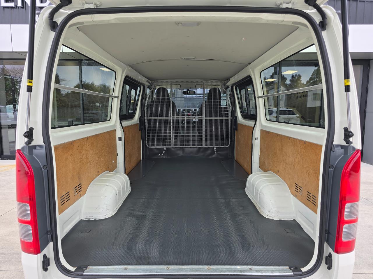 2016 Toyota Hiace