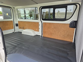 2016 Toyota Hiace - Thumbnail
