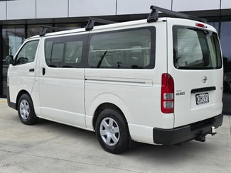 2016 Toyota Hiace - Thumbnail