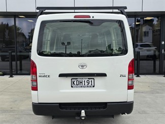 2016 Toyota Hiace - Thumbnail