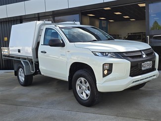 2021 Mitsubishi Triton - Thumbnail