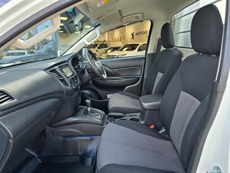 2021 Mitsubishi Triton - Thumbnail