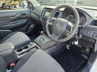 2021 Mitsubishi Triton - Thumbnail