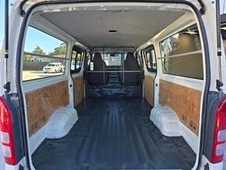 2017 Toyota Hiace - Thumbnail