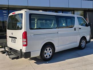 2017 Toyota Hiace - Thumbnail
