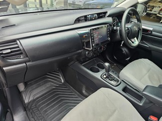 2023 Toyota Hilux - Thumbnail