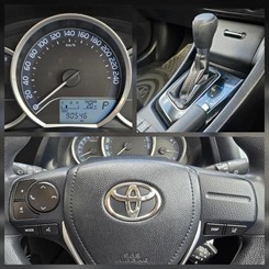 2018 Toyota Corolla - Thumbnail