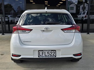 2018 Toyota Corolla - Thumbnail