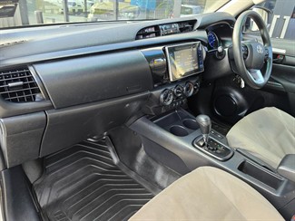 2020 Toyota Hilux - Thumbnail