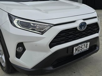 2019 Toyota Rav4 - Thumbnail