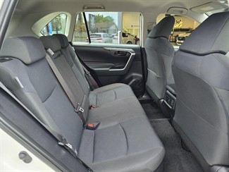 2019 Toyota Rav4 - Thumbnail