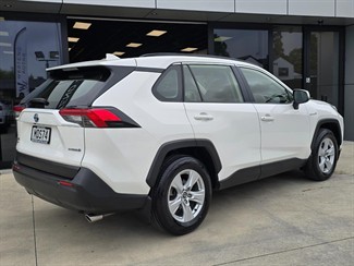 2019 Toyota Rav4 - Thumbnail