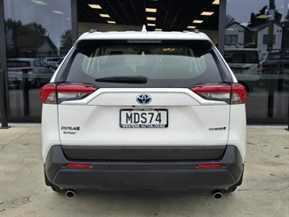2019 Toyota Rav4 - Thumbnail