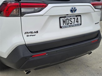 2019 Toyota Rav4 - Thumbnail