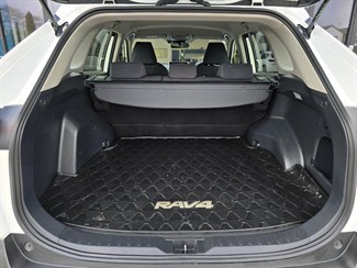 2021 Toyota RAV4 - Thumbnail