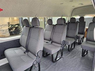 2014 Toyota Hiace - Thumbnail