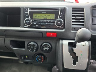 2014 Toyota Hiace - Thumbnail
