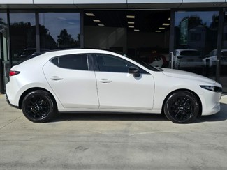 2022 Mazda 3 - Thumbnail