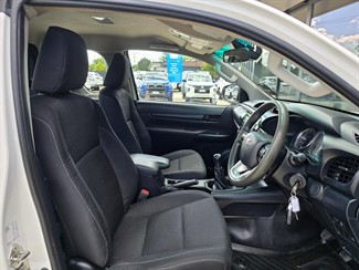 2021 Toyota Hilux - Thumbnail