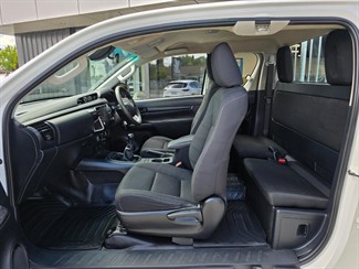 2021 Toyota Hilux - Thumbnail