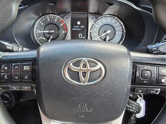 2021 Toyota Hilux - Thumbnail